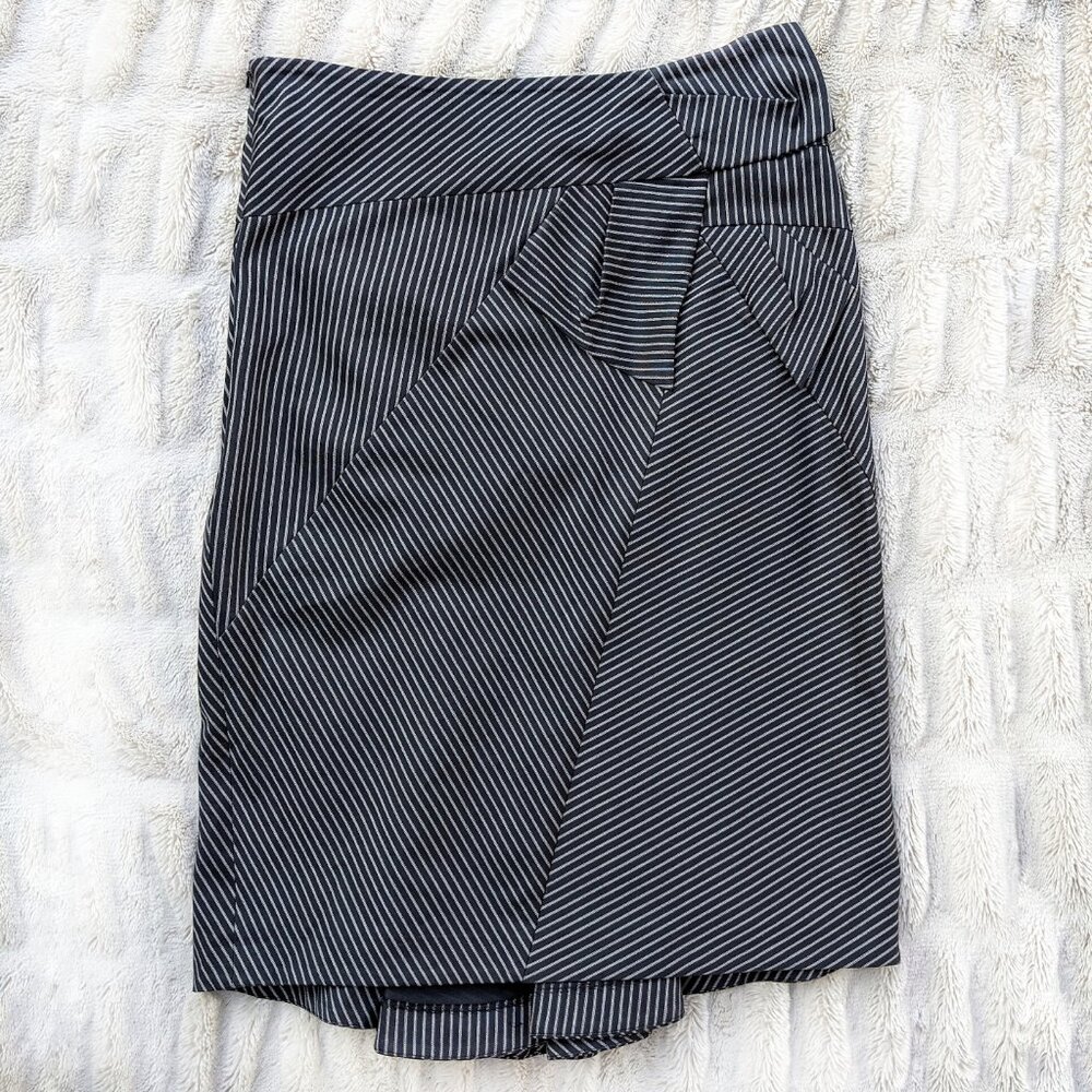 Karen Millen Navy Pinstripe Cotton Twill Origami Front Back Pleat Skirt, Sz. 10